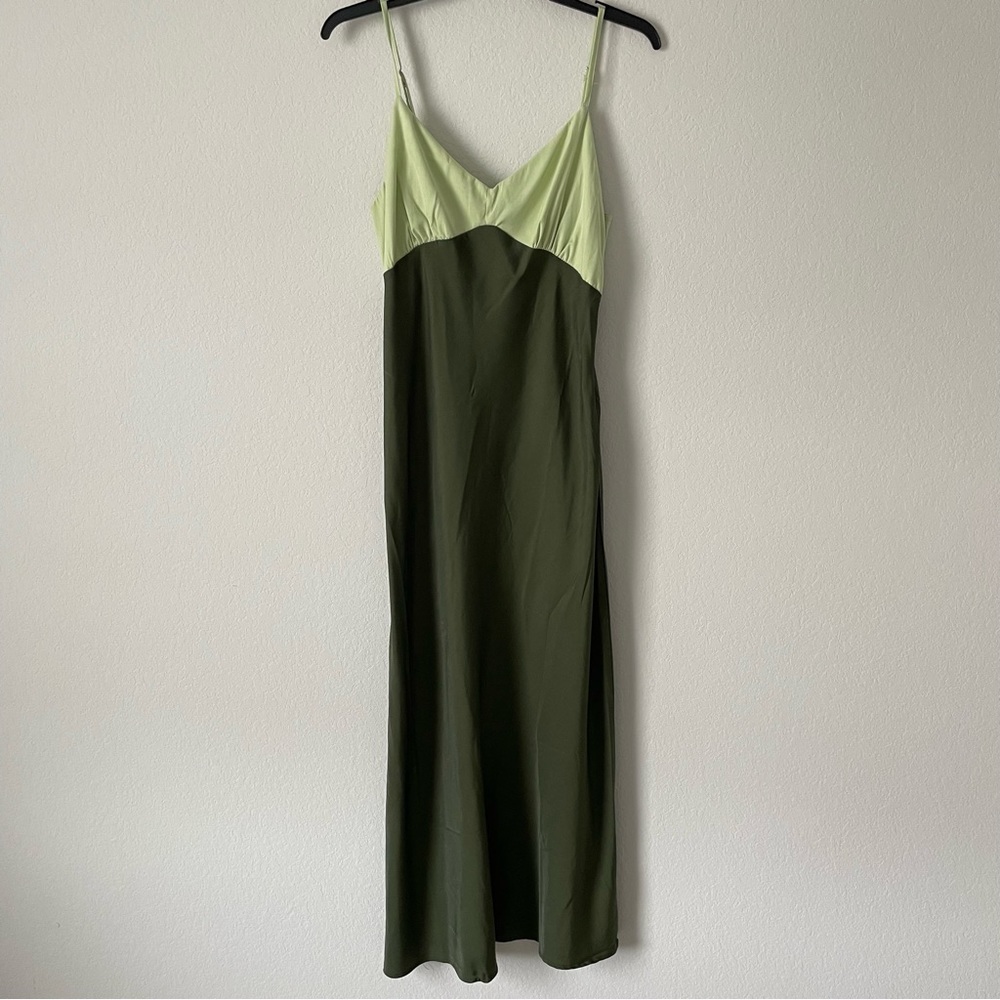 Forever 21 two-toned dress